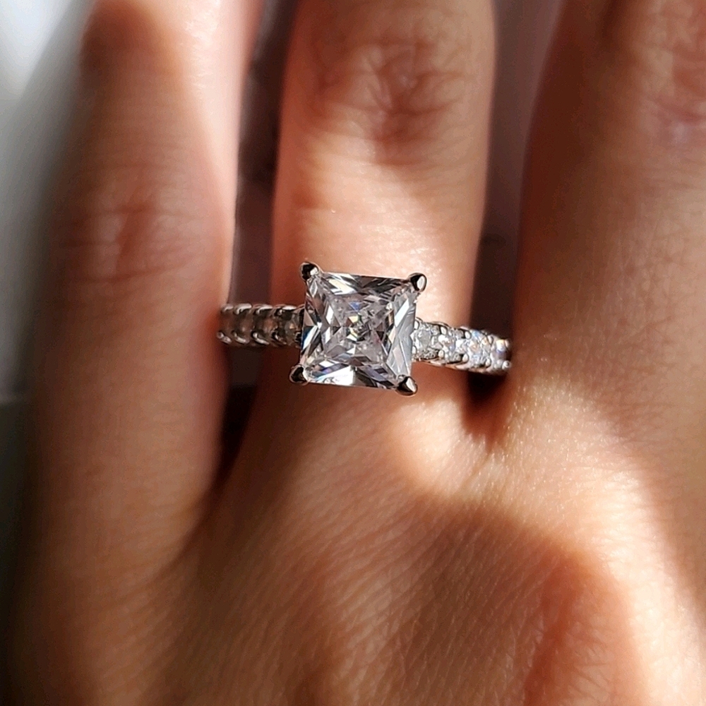 New Fashion Princess Cut Ring